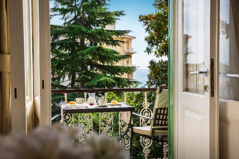 Remisens Villa Elsa Lovran Exterior photo